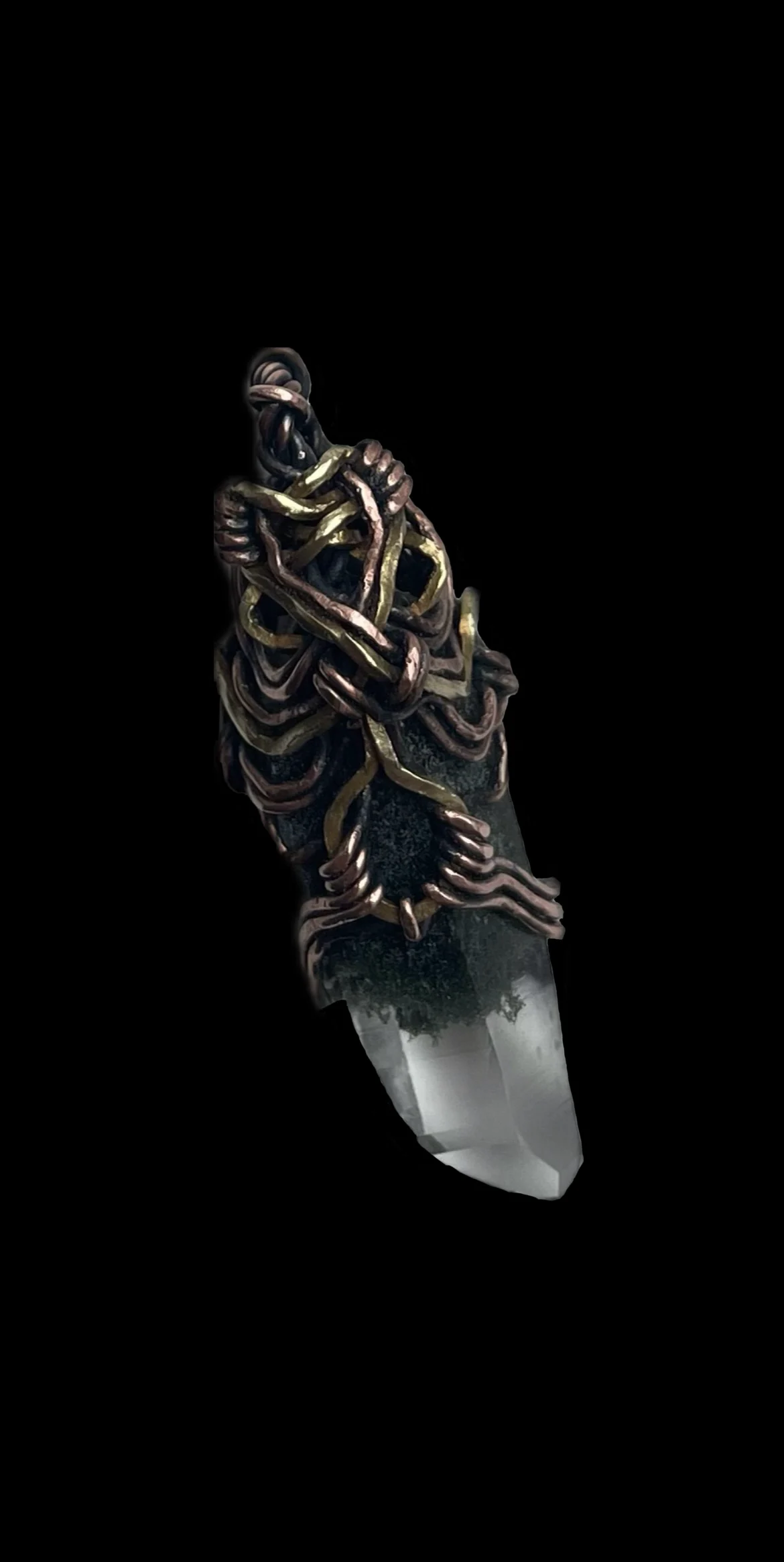 Woven crystal pendant
